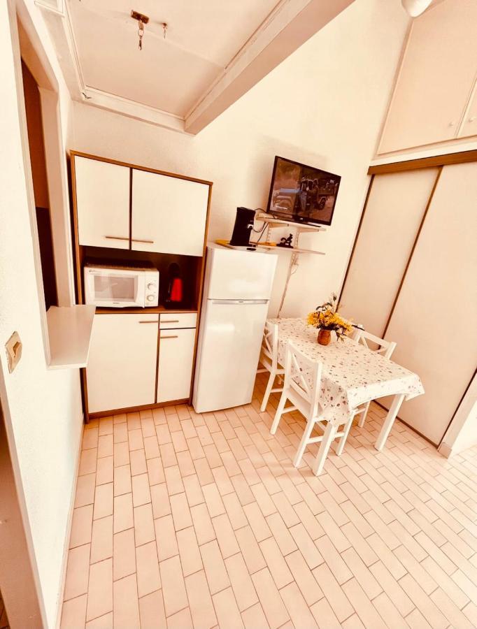 Studio 4 Personnes Climatise Vue Mer Ref Agay Plage G 11 Saint-Raphael  Exterior photo